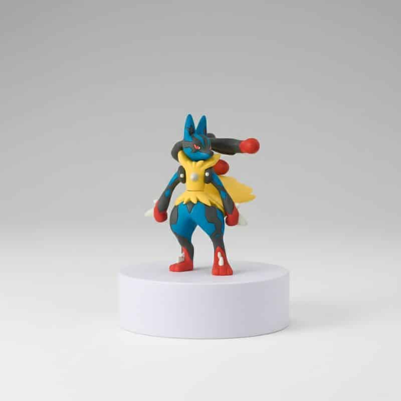 Figurine Lucario Détail Coloré Griffes Pointues 7,5 cm